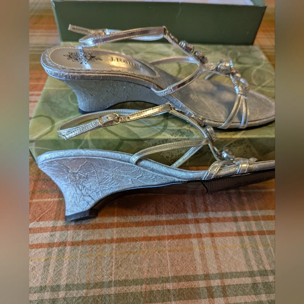 J Renee Silver Strappy Heels - Picture 4 of 9